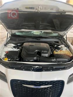 کرایسلەر 300